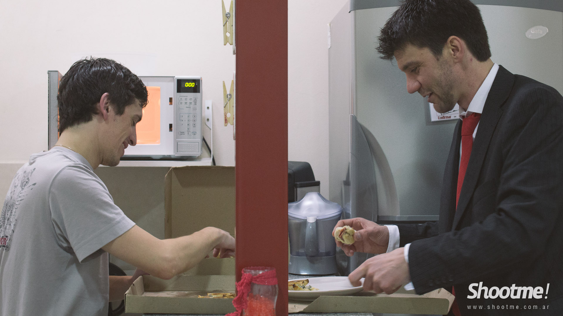 Ale y Day - ShootMe!