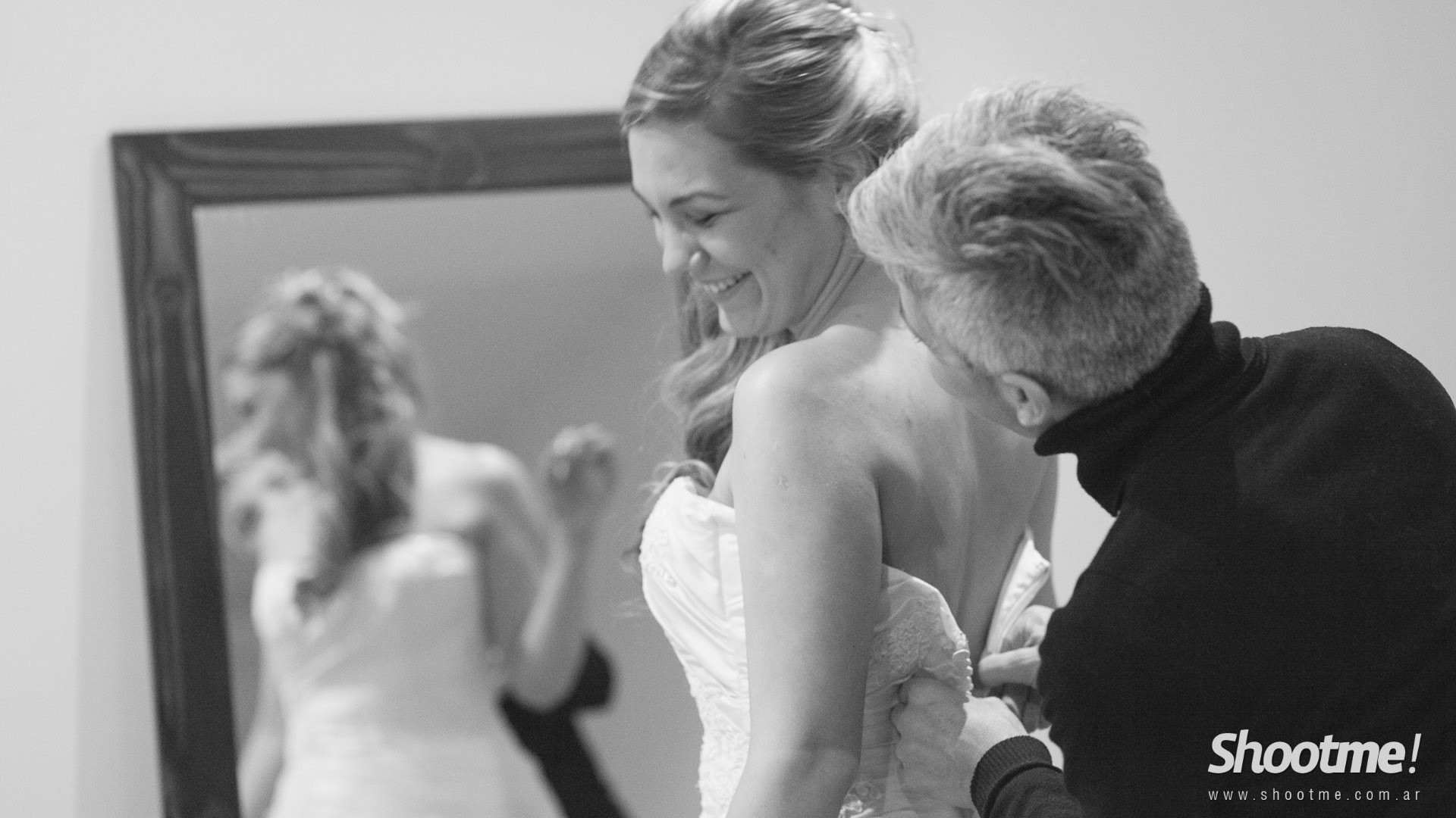 Ale y Day - ShootMe!