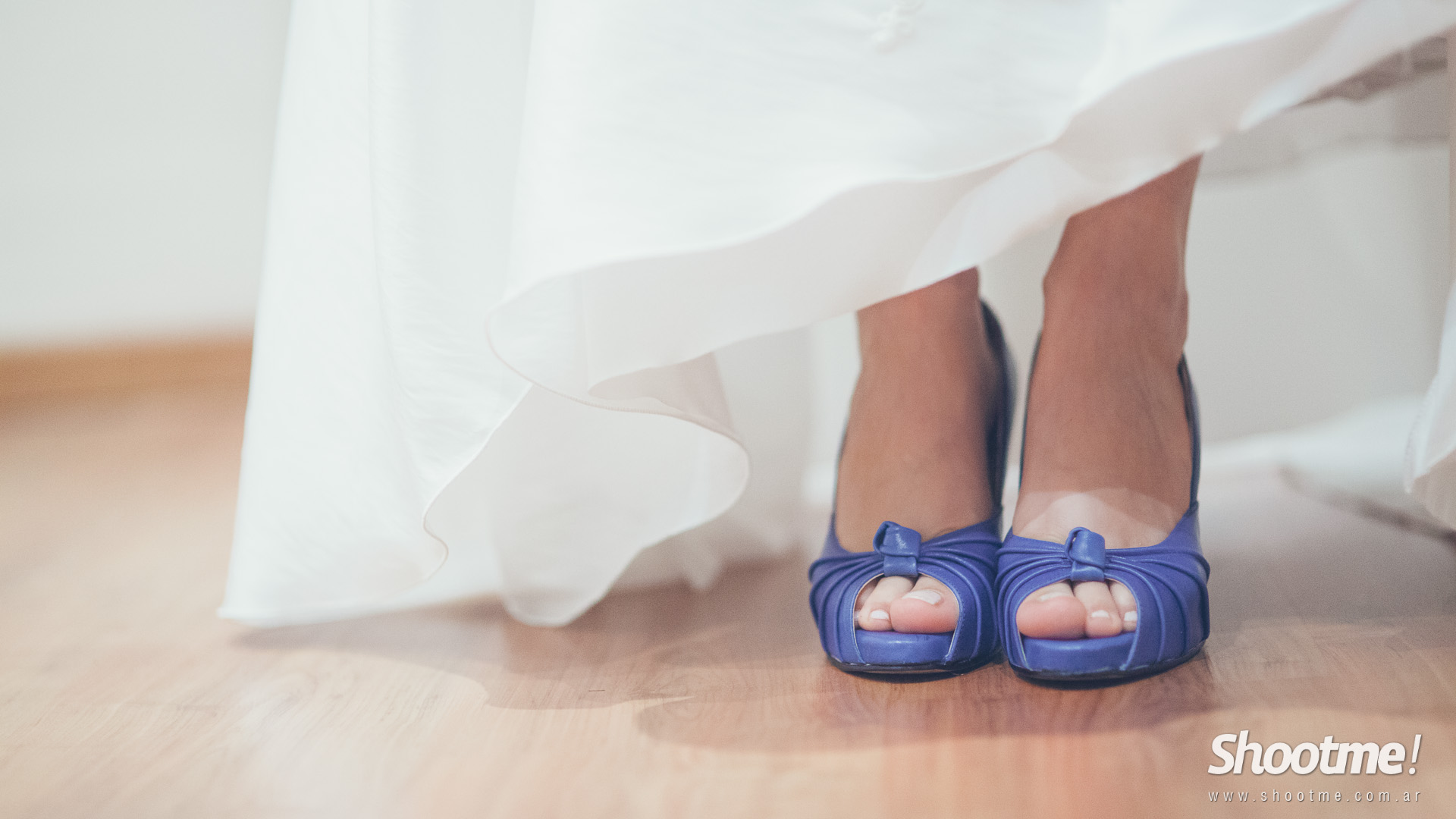 Ale y Day - ShootMe!