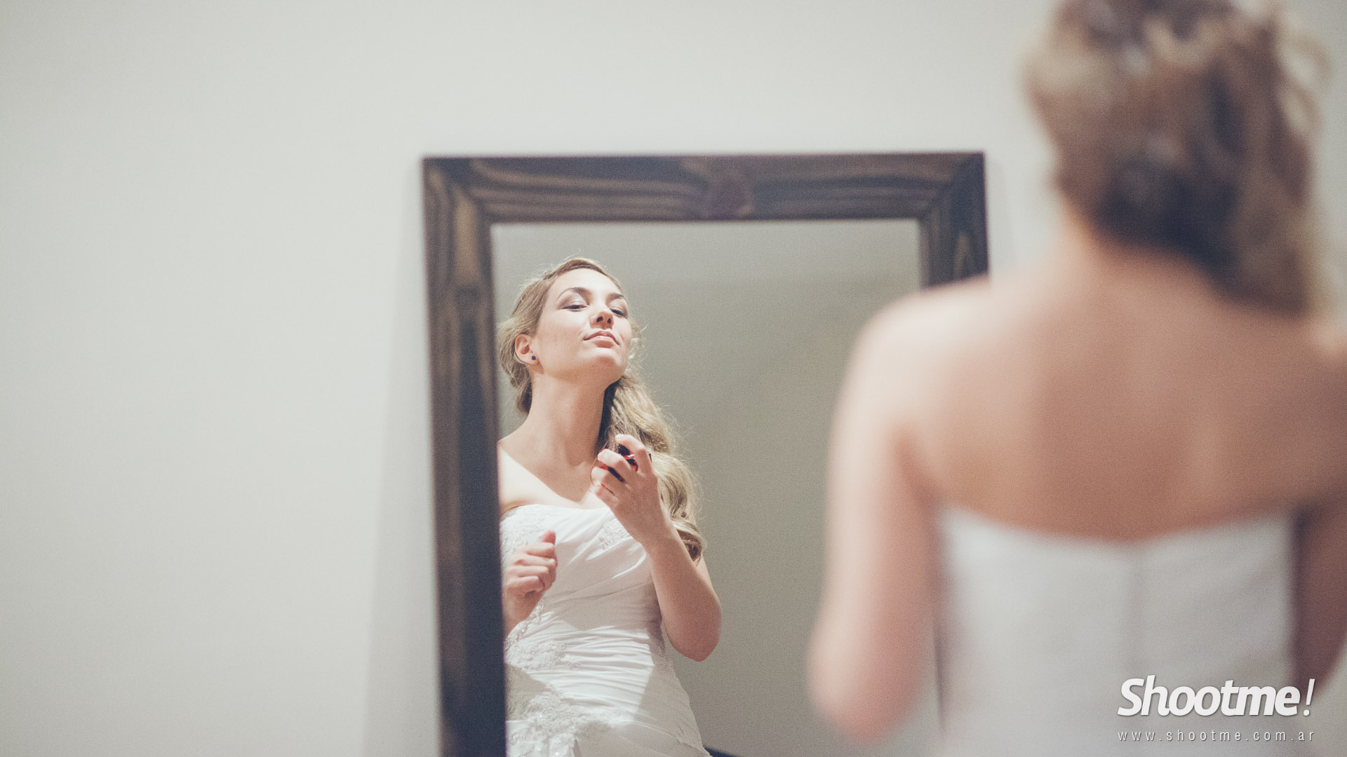 Ale y Day - ShootMe!