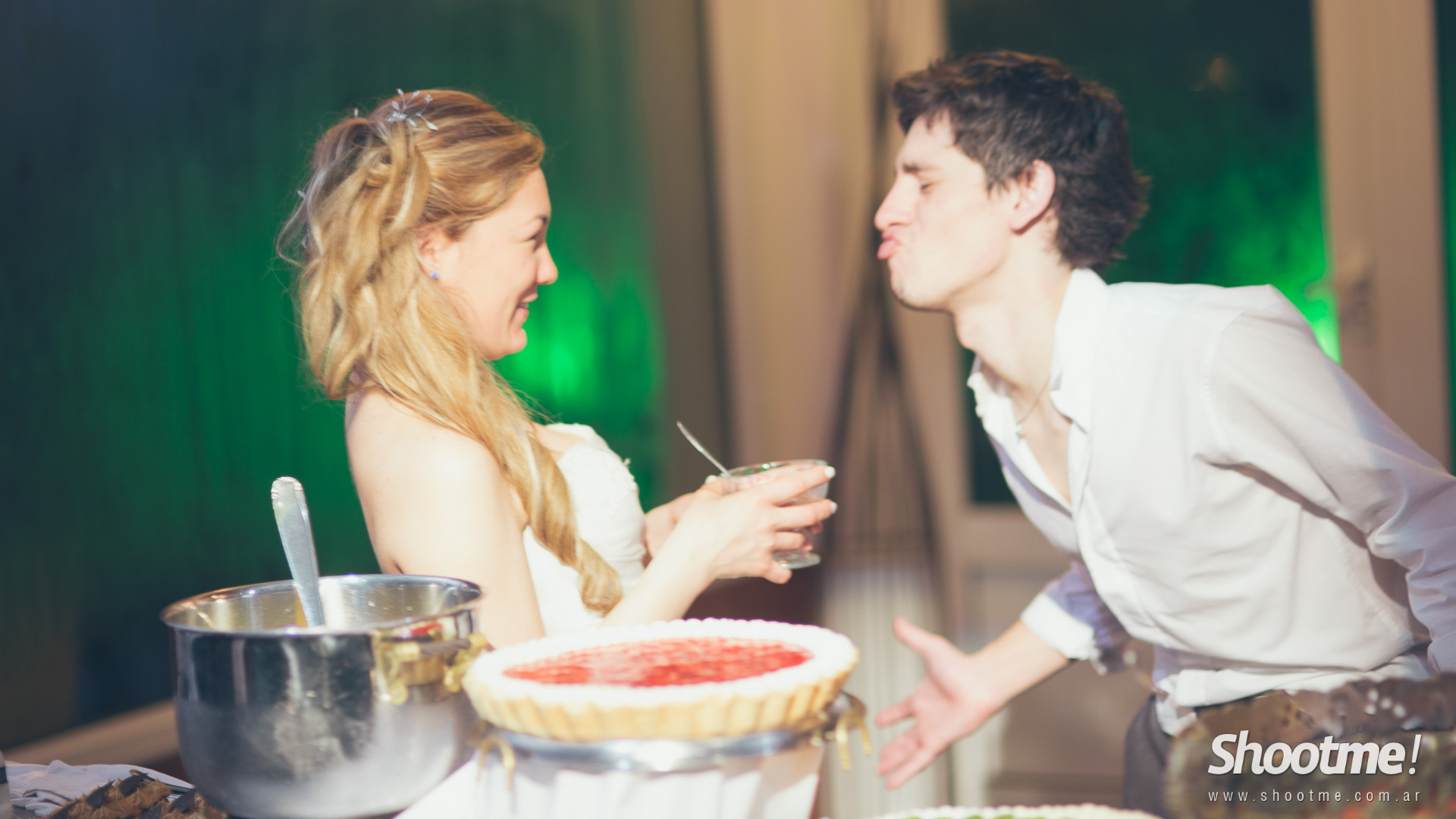 Ale y Day - ShootMe!