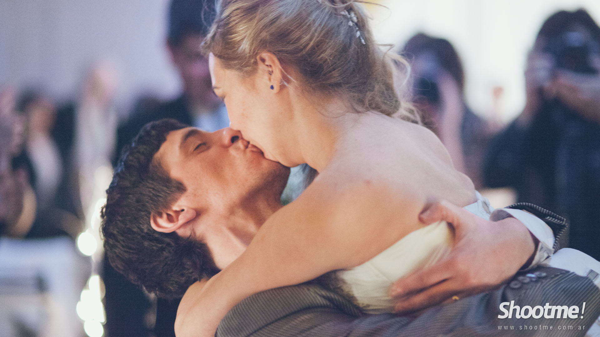 Ale y Day - ShootMe!